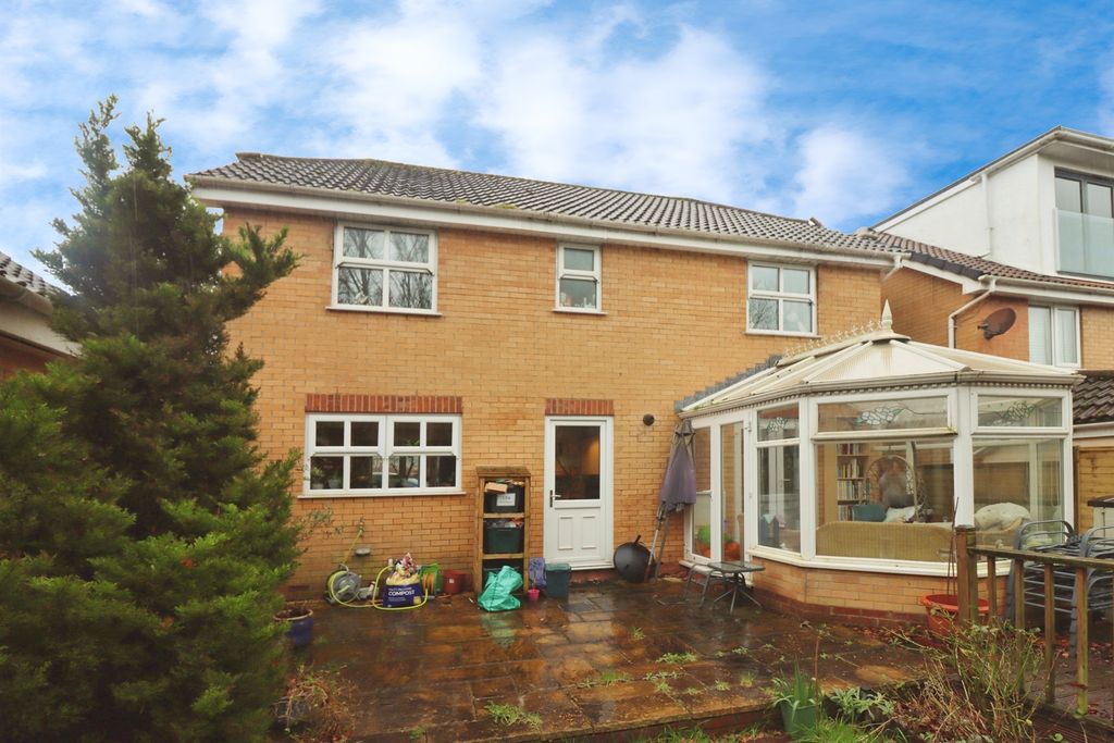 Property photo 3 of 20