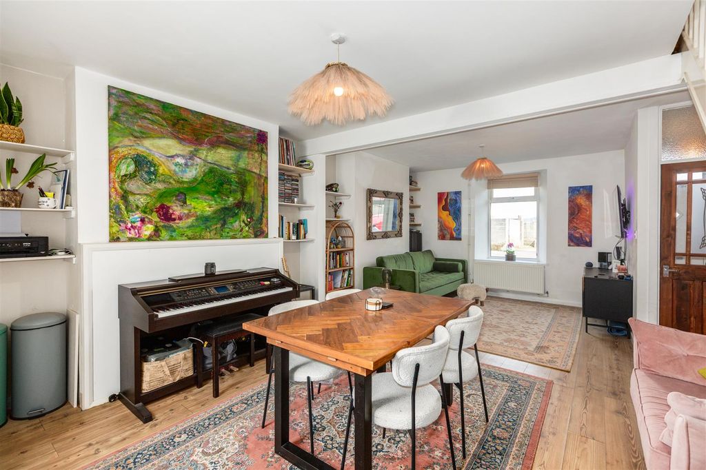 Property photo 1 of 31 Cz0A7335-Edit.Jpg