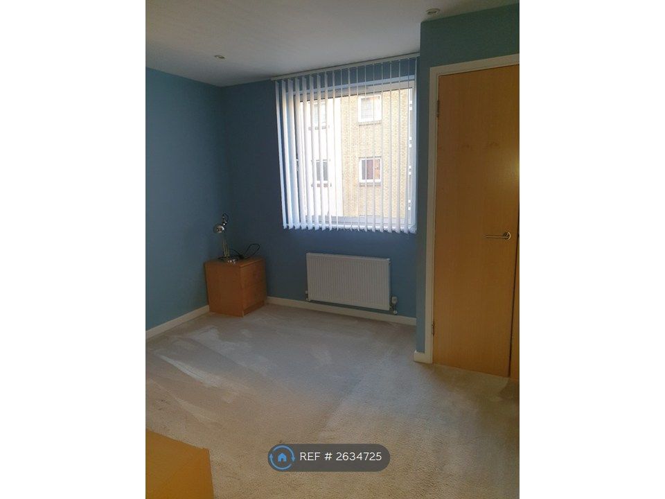 Property photo 2 of 10 Master Bedroom 1