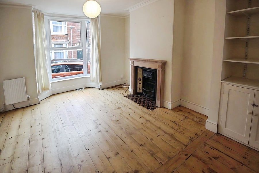 Property photo 2 of 11