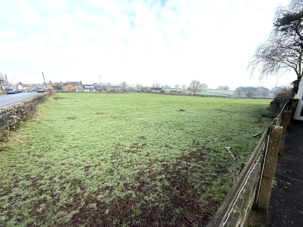 Property photo 2 of 9 Belper Road 300.Jpg