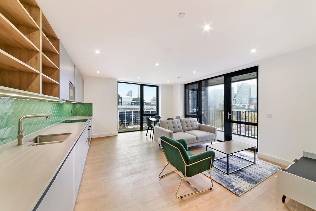 Property photo 1 of 11