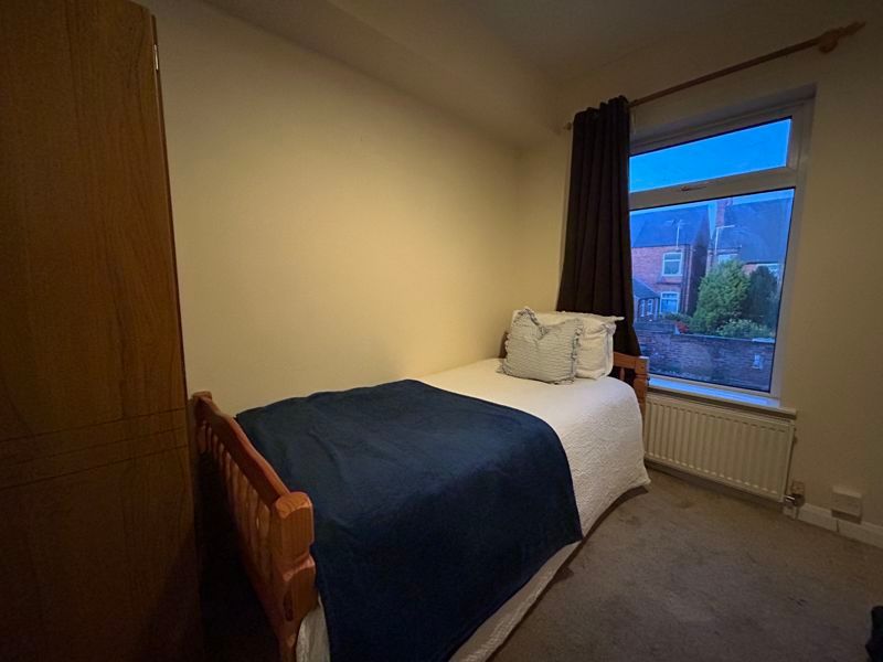 Property photo 1 of 10 Photo 9