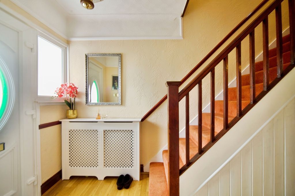 Property photo 3 of 17 Photo