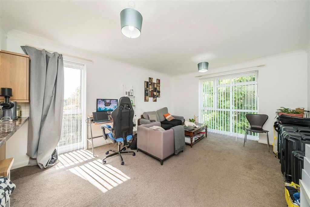 Property photo 3 of 5