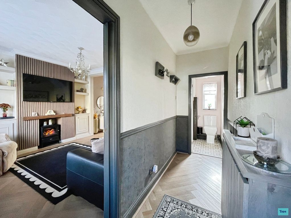 Property photo 3 of 25 20