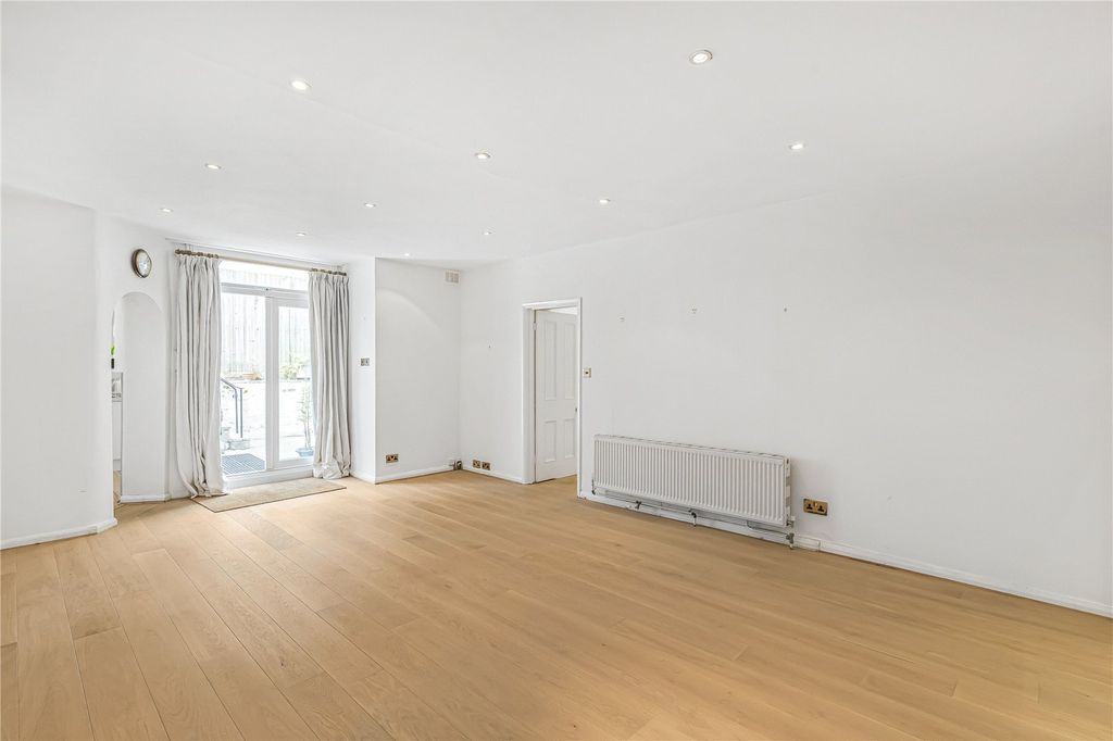 Property photo 3 of 14 Picture No. 04