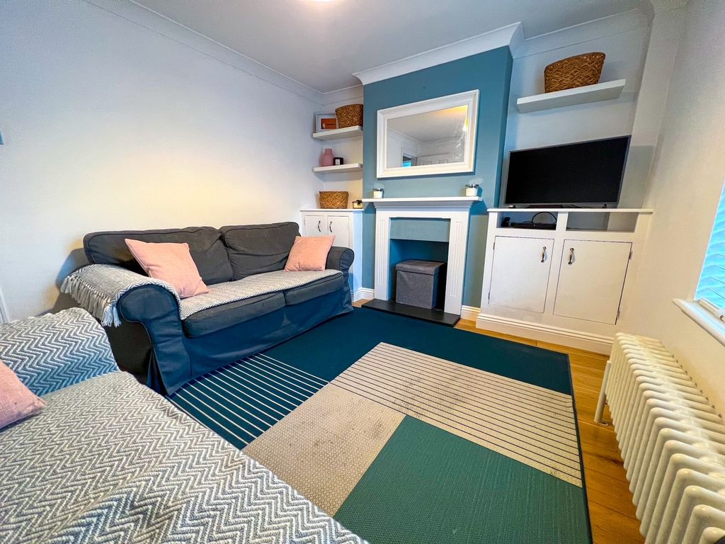 Property photo 3 of 21