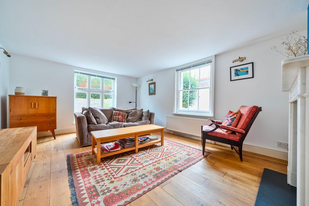 Property photo 2 of 22