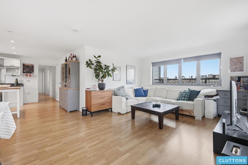 Property photo 3 of 20 016_Img_1401_