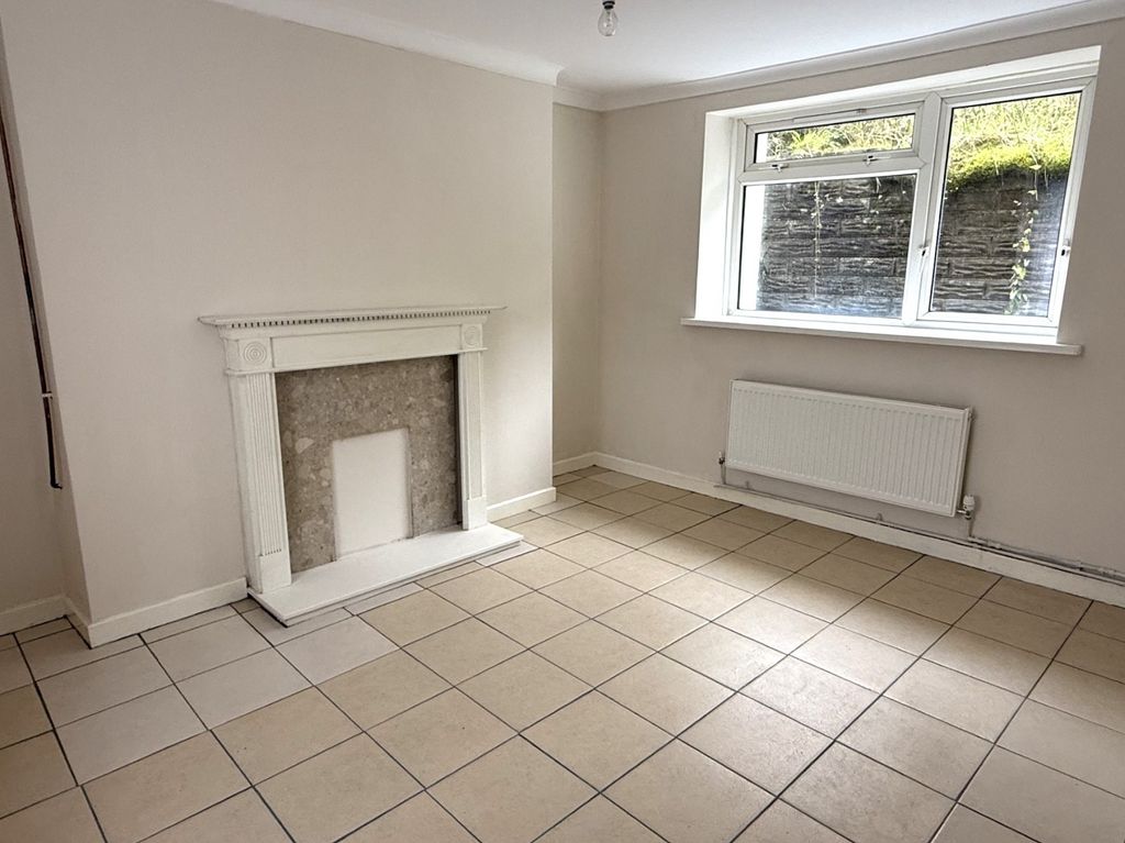 Property photo 2 of 10 Not Specified