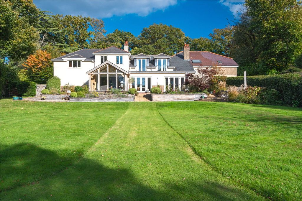 Property photo 1 of 31 Picture No. 60