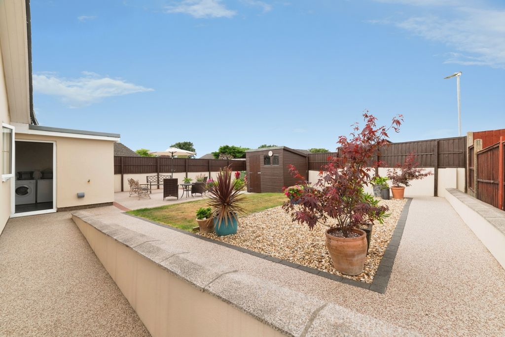 Property photo 2 of 22 Pbox-Img.Jpg