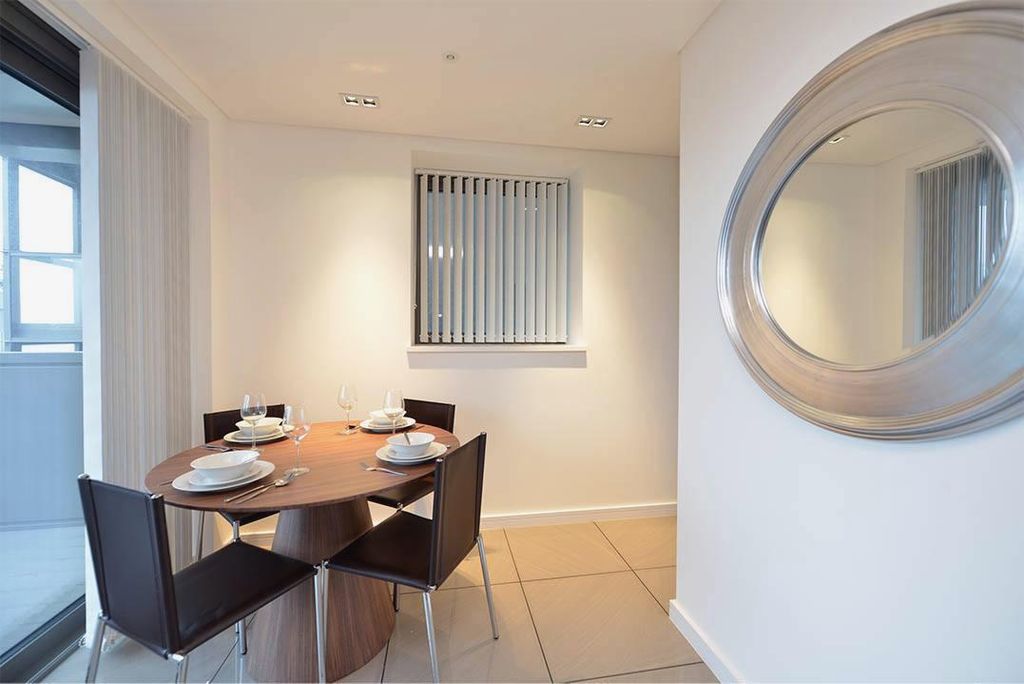 Property photo 3 of 8 Gallery