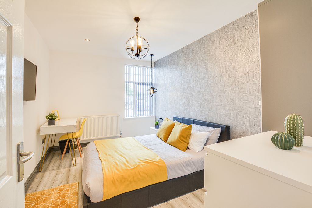 Property photo 2 of 7 Photo 1