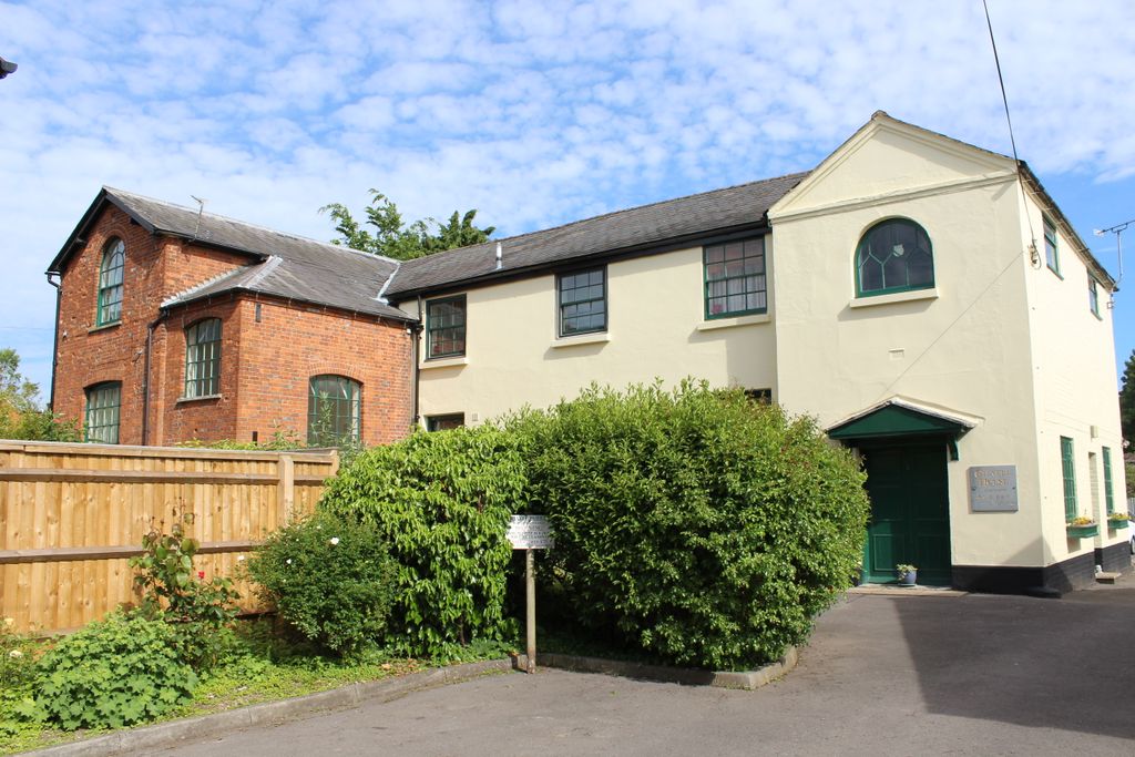 Property photo 1 of 5