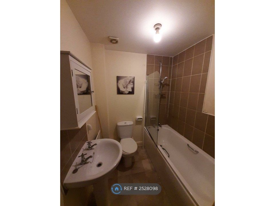 Property photo 3 of 5