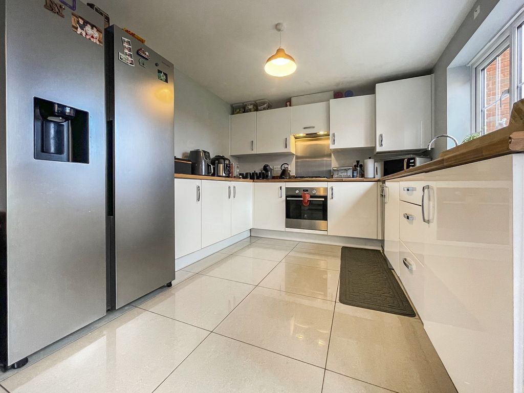 Property photo 2 of 17 2