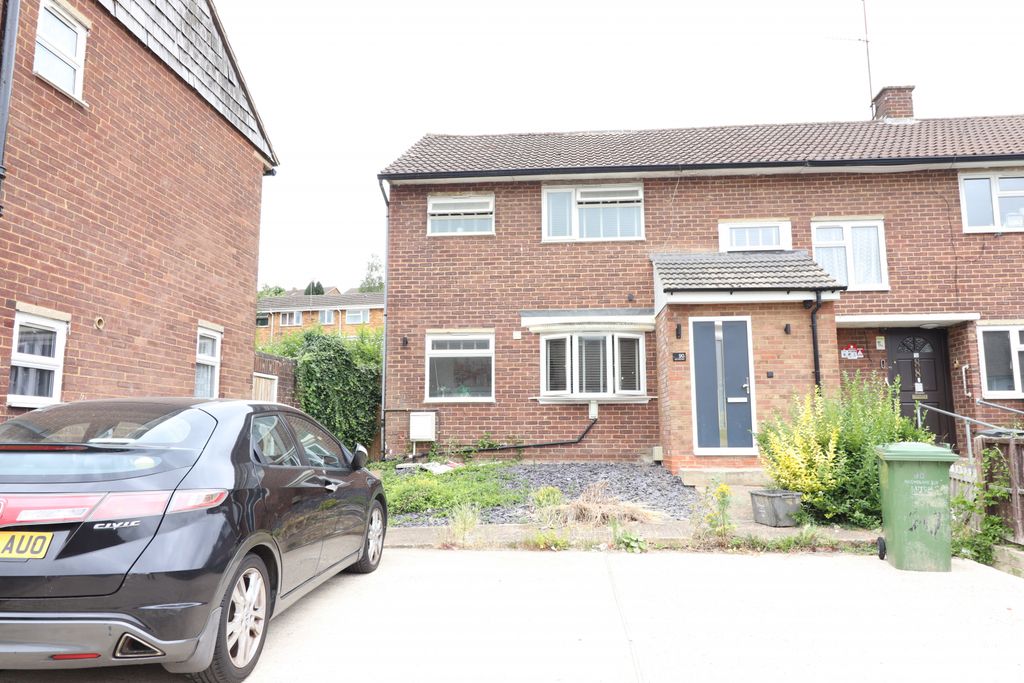 Property photo 1 of 34 6 Bedroom House For Sale - HMO Licence