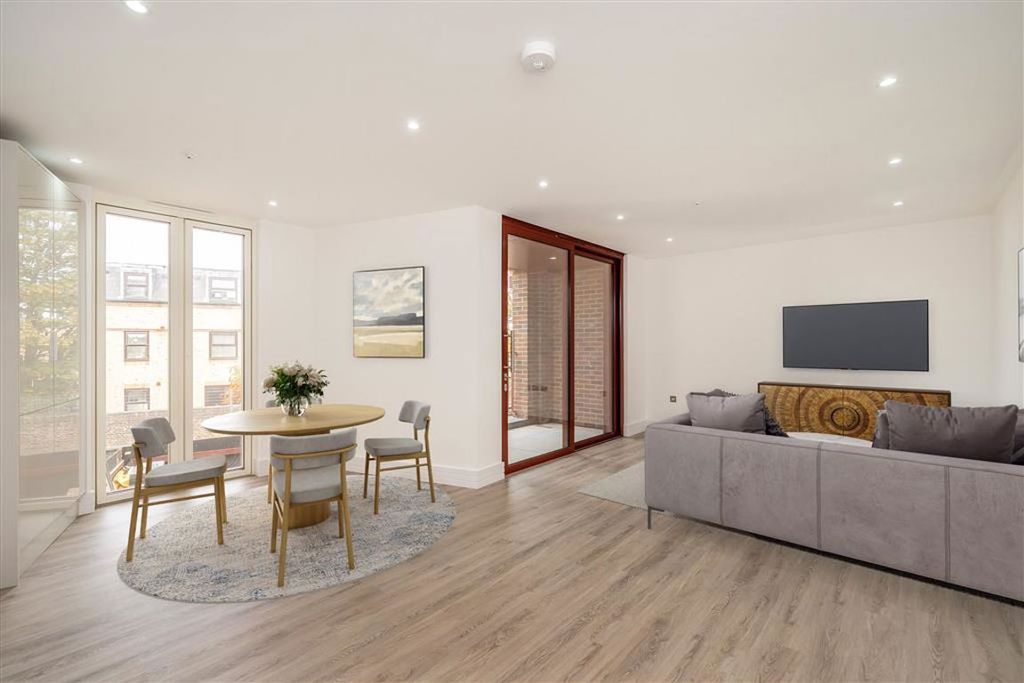 Property photo 2 of 6