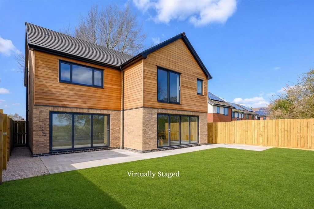 Property photo 2 of 8 Rear External 1 Ai