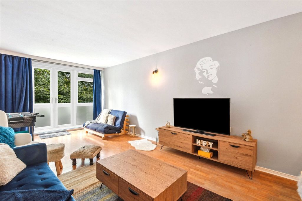 Property photo 3 of 10