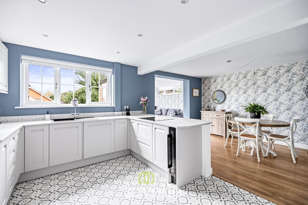 Property photo 2 of 24