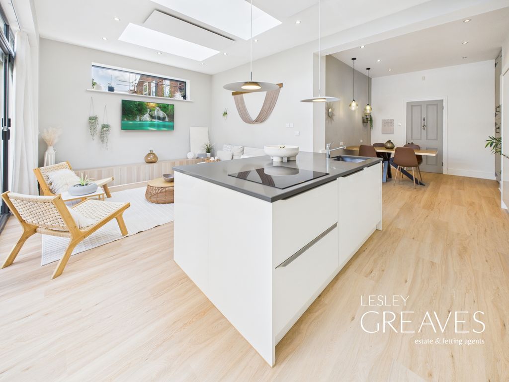 Property photo 1 of 34 Kitchen/Diner