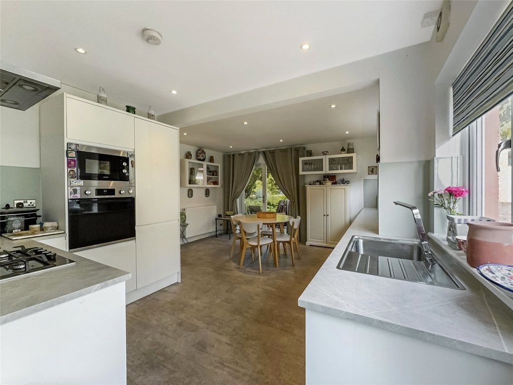 Property photo 3 of 21 Kitchen/Dining Area
