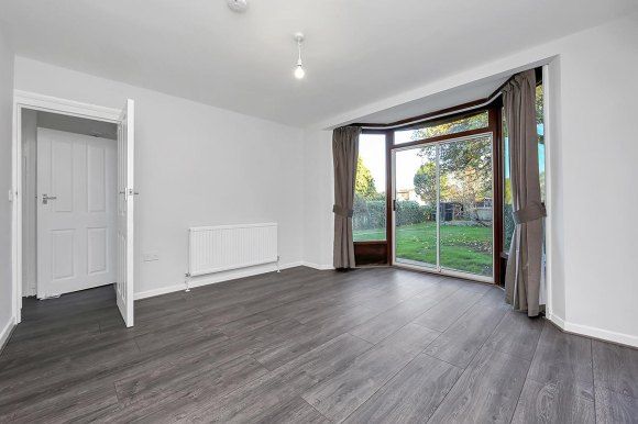 Property photo 2 of 12 Spacephoto (1).Jpg