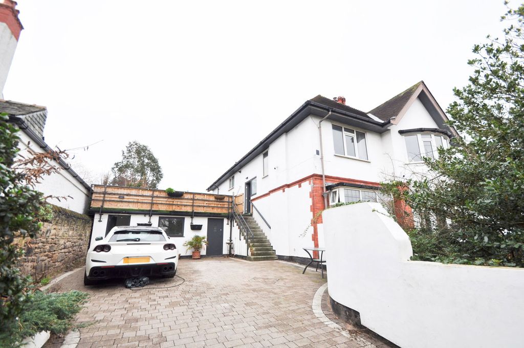 Property photo 1 of 40