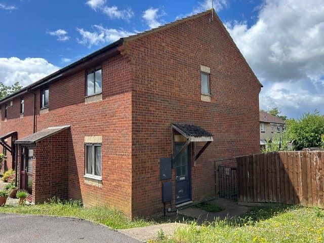 Property photo 1 of 12