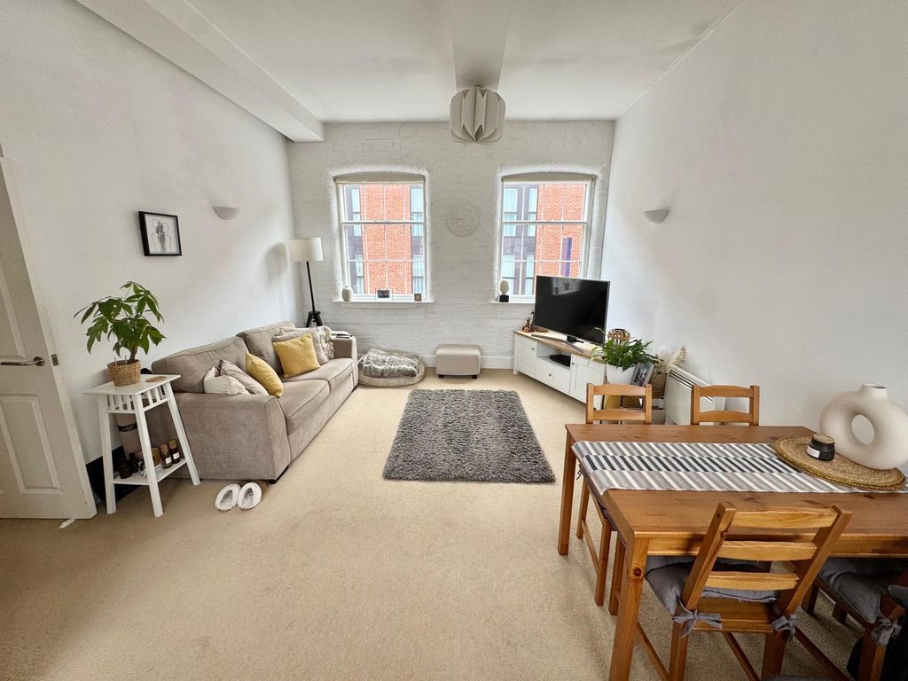 Property photo 1 of 4