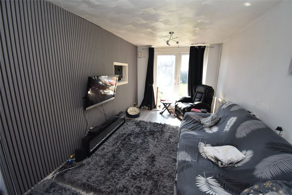 Property photo 3 of 12 Picture No. 03