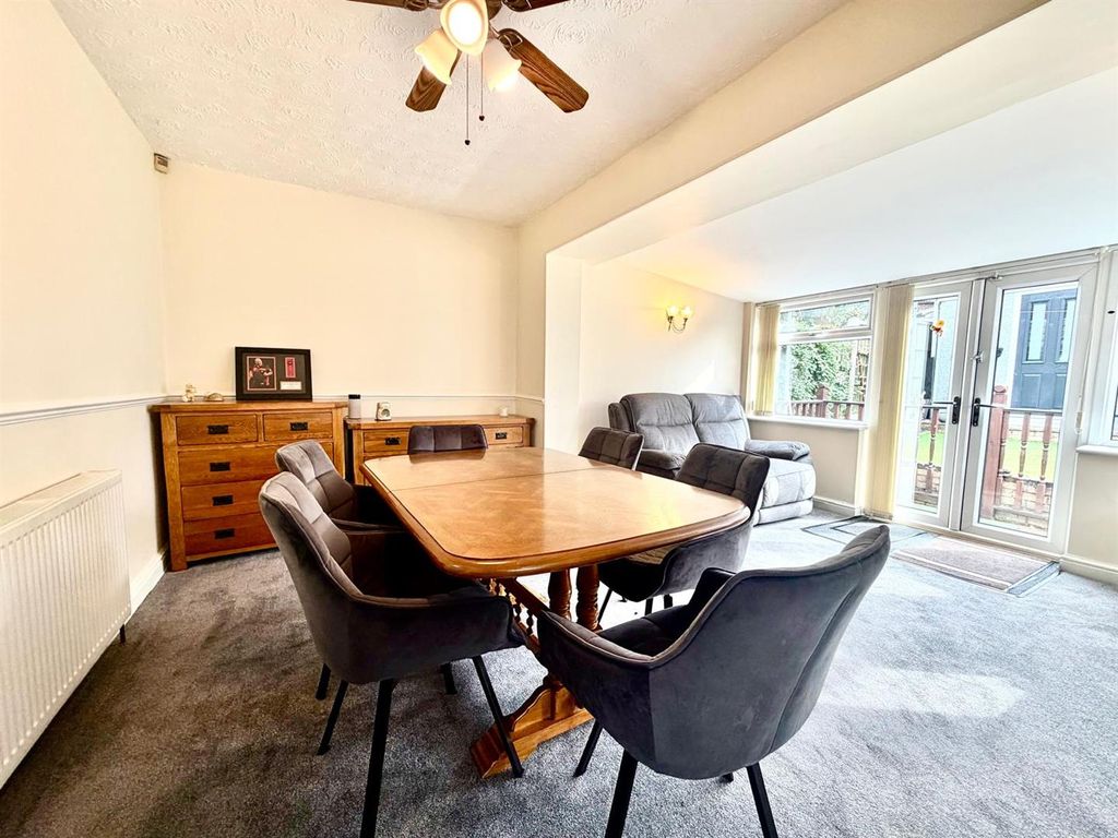 Property photo 2 of 43 Extended Dining Room / Sun Room: