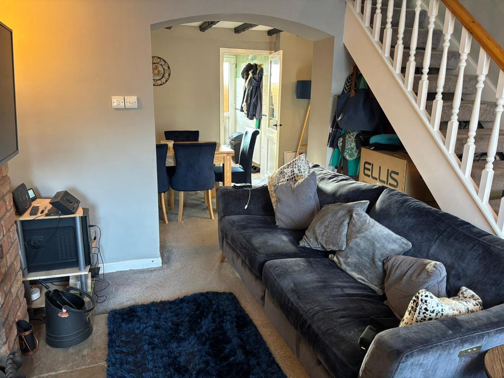 Property photo 3 of 13