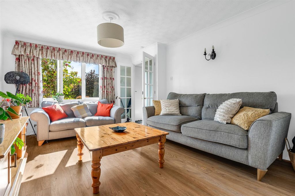 Property photo 2 of 17 Internal-3.Jpg
