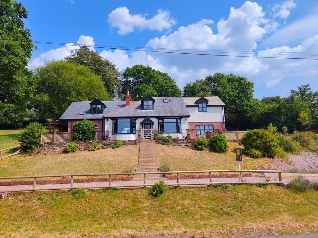 Property photo 2 of 42
