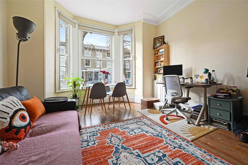 Property photo 1 of 6 Picture No. 11