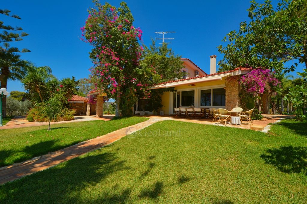 Property photo 2 of 51