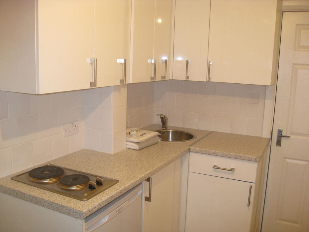 Property photo 2 of 9 2009-12-10 030