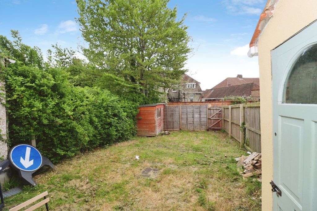 Property photo 3 of 14 Pbox-Img.Jpg