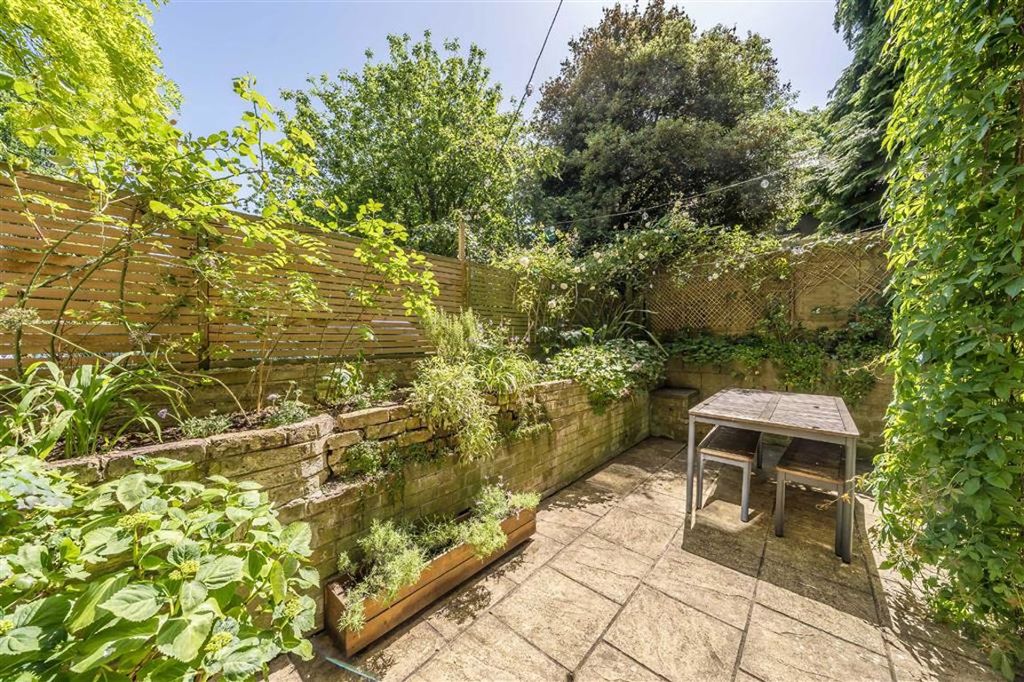 Property photo 3 of 9