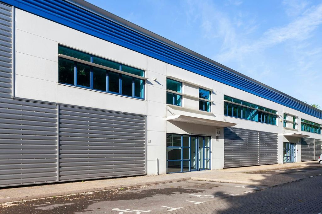 Property photo 1 of 6 Marston Gate Ext B3.Jpg