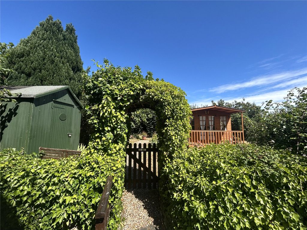 Property photo 3 of 21 Picture No. 04