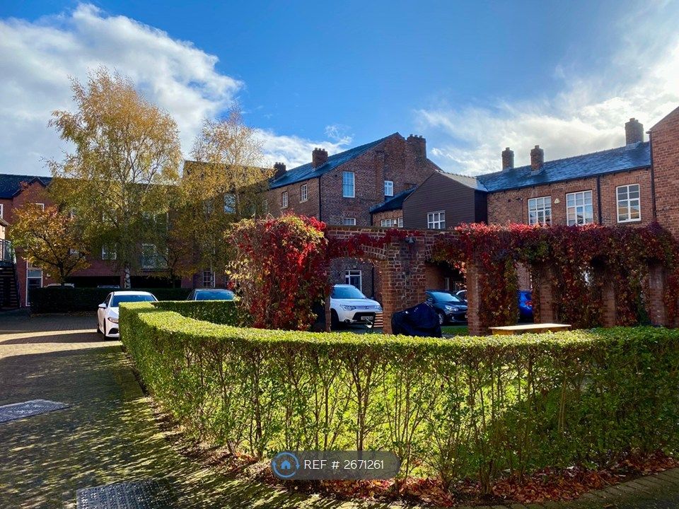 Property photo 3 of 35 Courtyard And Alloocated Car Parking