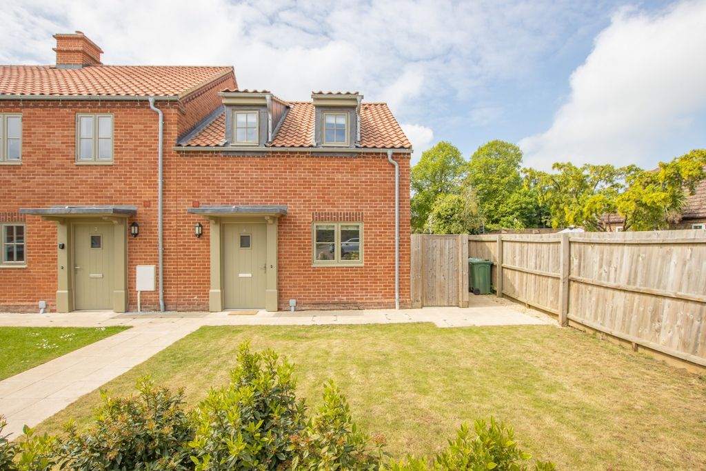 Property photo 1 of 19 5098341