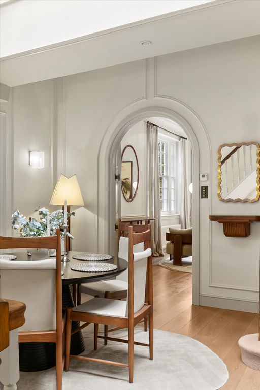 Property photo 3 of 33 Image