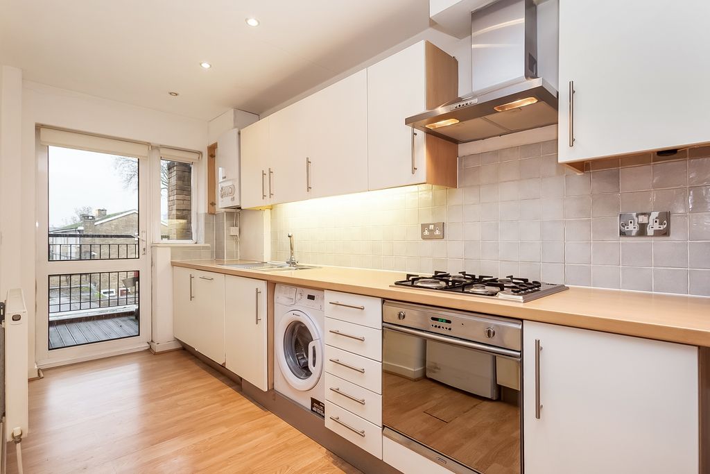 Property photo 3 of 5 Photo 4