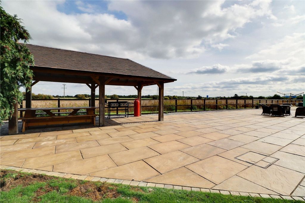 Additional image 70 of 9 bed detached house for saleCrowle, Scunthorpe DN17
